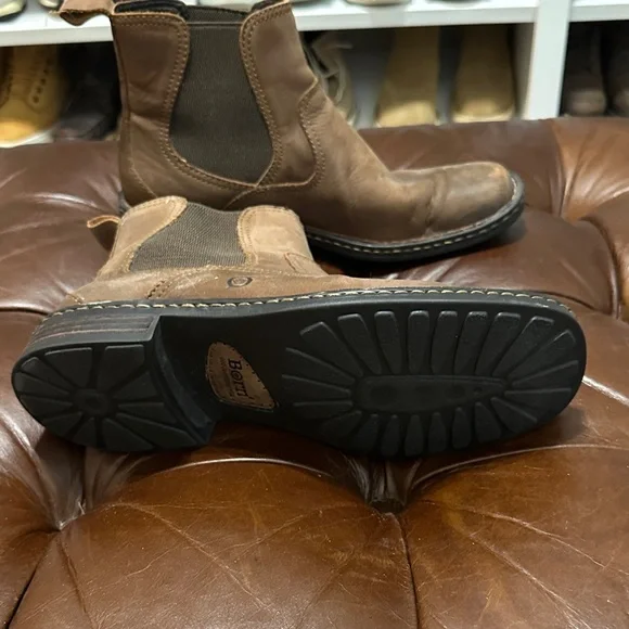 Born Men's Tan Leather Ankle Boots - Picture 3 of 3